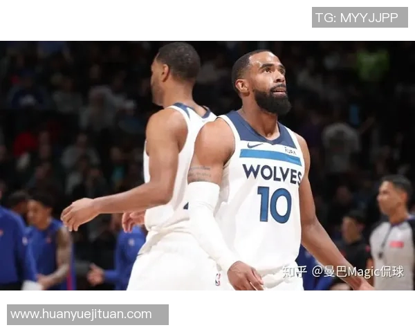 森林狼与活塞激战正酣谁能在这场较量中笑到最后