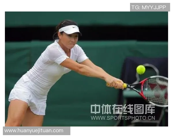 郑洁与小威的巅峰对决：网球场上的传奇碰撞与精彩瞬间回顾